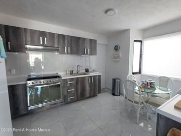 Casa de tres recámaras en una planta en venta en Apaseo el Grande colindando con Querétaro, Guanajuato