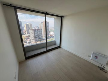 ¡Deptos Semi Nuevos! Pisos: 13-16-19-21-22. (2D-1B-1E-1BD) Estación Central.