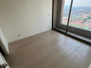 ¡Deptos Semi Nuevos! Pisos: 13-16-19-21-22. (2D-1B-1E-1BD) Estación Central.