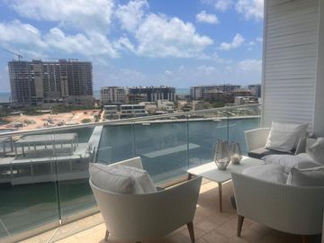 DEPARTAMENTO EN VENTA EN EL EXCLUSIVO CONJUNTO ARIA, Puerto Cancún