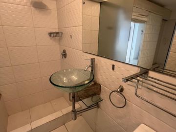 SE VENDE DEPARTAMENTO C/COCHERA FRENTE AL MAR ANCON