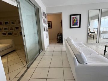 SE VENDE DEPARTAMENTO C/COCHERA FRENTE AL MAR ANCON