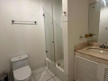 SE VENDE DEPARTAMENTO C/COCHERA FRENTE AL MAR ANCON