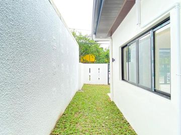 For Sale Semi-Furnished Spacious Bungalow Detached House in Better Living Parañaque City
