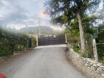 Amplia y lujosa villa por estrenar en exclusiva urbanización privada en Challuabamba
