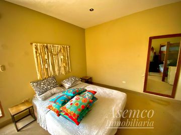 Ocasión!! Venta Casa de Ensueño con amplios Jardines, Piscina y Bungalow en Urb. San Fernando de Pachacamac