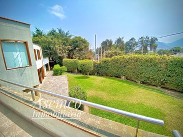 Ocasión!! Venta Casa de Ensueño con amplios Jardines, Piscina y Bungalow en Urb. San Fernando de Pachacamac