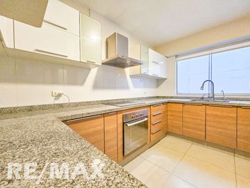 VENDO DUPLEX EN URB. COUNTRY CLUB, SAN ISIDRO