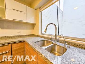VENDO DUPLEX EN URB. COUNTRY CLUB, SAN ISIDRO