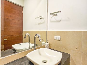 VENDO DUPLEX EN URB. COUNTRY CLUB, SAN ISIDRO