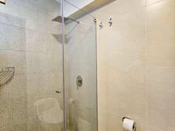 VENDO DUPLEX EN URB. COUNTRY CLUB, SAN ISIDRO