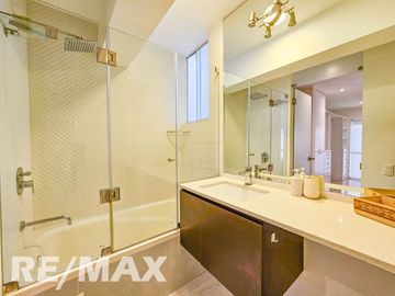 VENDO DUPLEX EN URB. COUNTRY CLUB, SAN ISIDRO