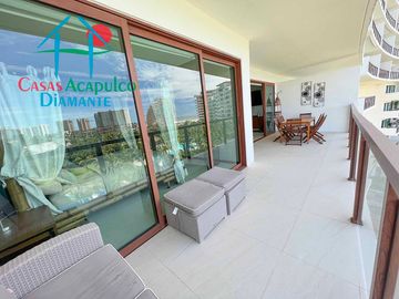 Dpartamento en renta vacacional con terraza, vista a las albercas y áreas comunes