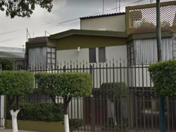 CASA EN COLONIA PASEOS DE TAXQUEÑA, ALCALDÍA COYOACÁN, GRAN OPORTUNIDAD DE INVERSIÓN