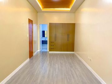 Modern Design Brand New Bungalow House and Lot for Sale in BF Resort, Las Piñas City