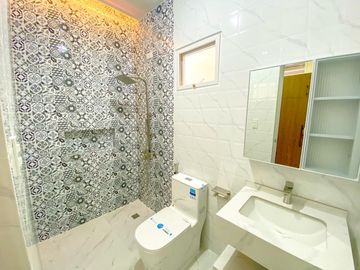Modern Design Brand New Bungalow House and Lot for Sale in BF Resort, Las Piñas City