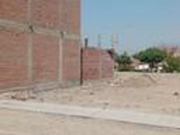 Se vende terreno en Urbanización las Praderas de los Portales en el Sol de Carabayllo. Terreno 90 m2, saneado e inscrito en registros publicos