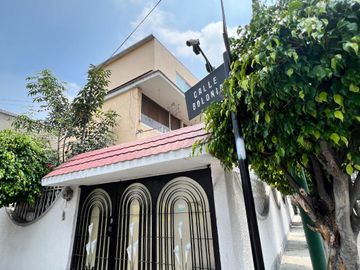 SE VENDE CASA EN Calzada de los Tenorios 81, Coapa, Residencial Miramontes, Ciudad de México, CDMX, México