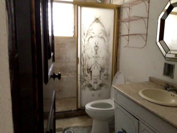 SE VENDE CASA EN Calzada de los Tenorios 81, Coapa, Residencial Miramontes, Ciudad de México, CDMX, México
