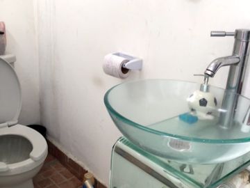 SE VENDE CASA EN Calzada de los Tenorios 81, Coapa, Residencial Miramontes, Ciudad de México, CDMX, México