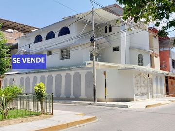 VENTA DE AMPLIA CASA DE 3 NIVELES EN URB. SAN FELIPE - PIURA