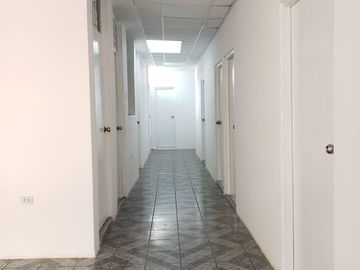 VENTA DE AMPLIA CASA DE 3 NIVELES EN URB. SAN FELIPE - PIURA