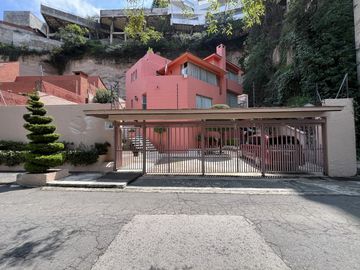 Casa en venta en Bosques de las Lomas, Miguel Hidalgo.