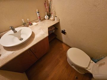 CASA EN VENTA EN LOMAS VERDES (En Conjunto Cerrado)
