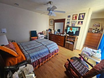CASA EN VENTA EN LOMAS VERDES (En Conjunto Cerrado)