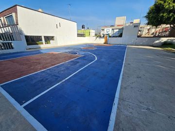 CASA EN VENTA EN LOMAS VERDES (En Conjunto Cerrado)