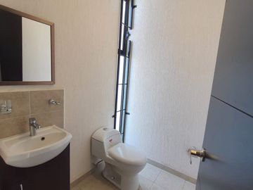 CASA EN VENTA EN POZOS RAPIDO ACCESO CARRET 57