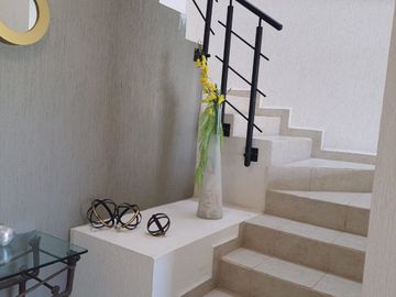 CASA EN VENTA EN POZOS RAPIDO ACCESO CARRET 57