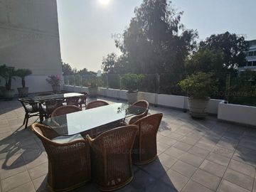 VIVE EN ESTE DÚPLEX DE ENSUEÑO CON VISTA A PARQUE PRIVADO EN MIRASIDRO!!