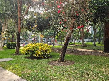 VIVE EN ESTE DÚPLEX DE ENSUEÑO CON VISTA A PARQUE PRIVADO EN MIRASIDRO!!