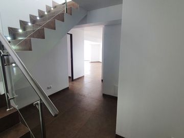 HERMOSO DUPLEX CON VISTA AL MAR DE  PUNTA HERMOSA
