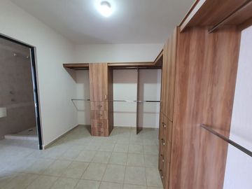 CASA EN VENTA ZONA POZOS REC PB RAPIDO ACCESO  CARRET 57