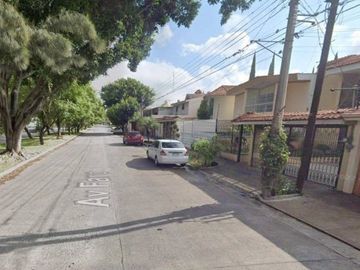 venta hermosa casa en atlas de guadalajara!!!