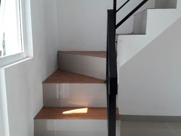 Rumah KHC Cilebut Dekat Stasiun, Baru 2/1 LANTAI, Murah Mewah Minimalis, Sukaraja Bogor, Jual Dijual