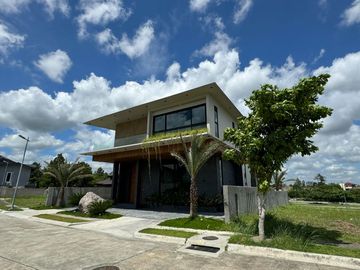 Brand New 3-Bedroom House and Lot in Alabang