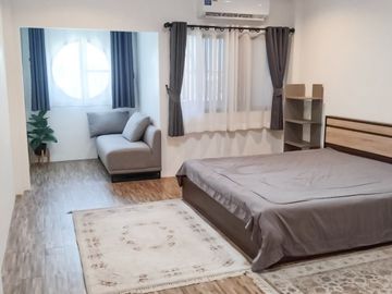Pattaya Townhouse for Sale with Tenant Contract - Soi Siam Country Club near Wanasin Market