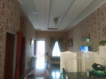 Rumah dijual di Karang Tengah Ciledug Semi Furnish Bagus dekat Busway