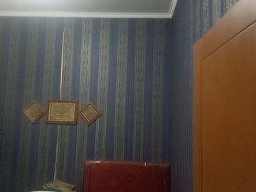 Rumah dijual di Karang Tengah Ciledug Semi Furnish Bagus dekat Busway