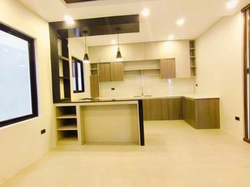 FOR SALE SPACIOUS DESIGN 2 STOREY SINGLE DETACHED HOUSE IN KATARUNGAN VILLAGE