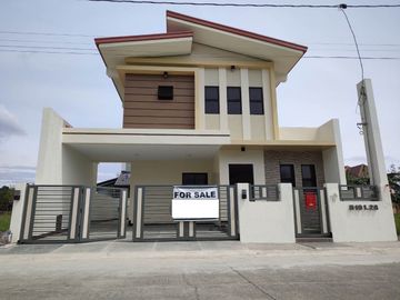 FOR SALE NEWLY MADE MAJESTIC DESIGN 2 STOREY SINGLE DETACHED HOUSE IN CAVITE