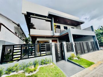 Appealing Brand New Semi Furnished House and Lot for Sale in BF Homes Parañaque City