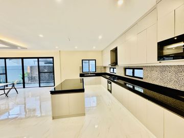 Appealing Brand New Semi Furnished House and Lot for Sale in BF Homes Parañaque City