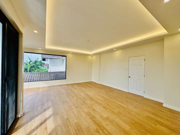 Appealing Brand New Semi Furnished House and Lot for Sale in BF Homes Parañaque City