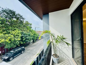 Appealing Brand New Semi Furnished House and Lot for Sale in BF Homes Parañaque City