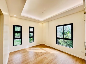 Appealing Brand New Semi Furnished House and Lot for Sale in BF Homes Parañaque City