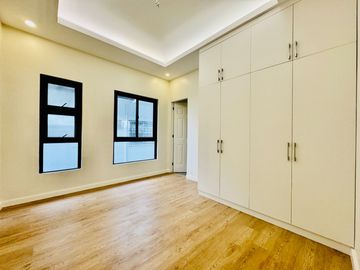 Appealing Brand New Semi Furnished House and Lot for Sale in BF Homes Parañaque City